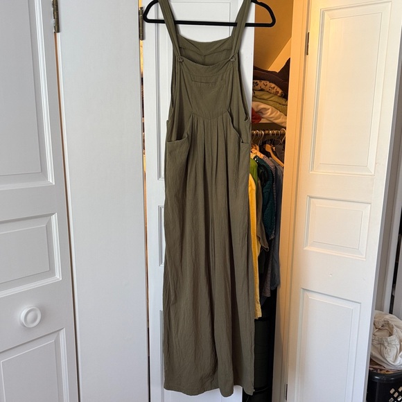 Olive Green Sleeveless Tank Jumpsuit 100% Cotton Size Medium EUC - Picture 2 of 5